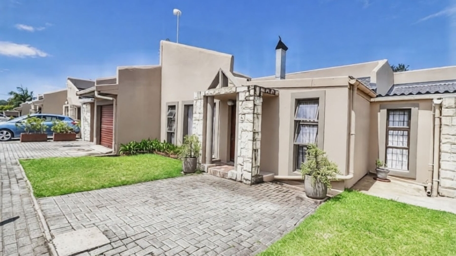 3 Bedroom Property for Sale in Abbotsford Eastern Cape